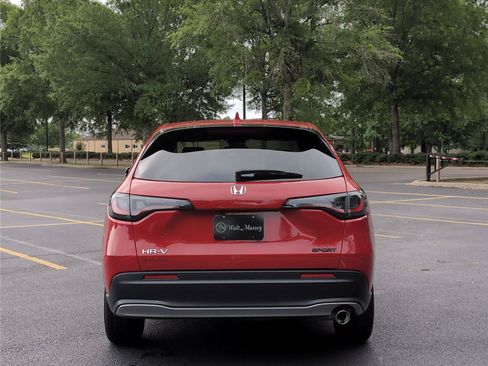 Used 2025 Honda HR-V Sport image 4