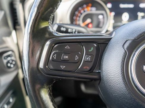 Used 2021 Jeep Gladiator Sport AWD/4WD image 20