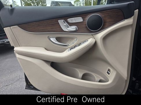 Certified 2022 Mercedes-Benz GLC 300 4MATIC image 29
