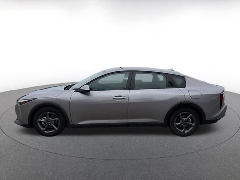 Used 2025 Kia K4 LXS image 9