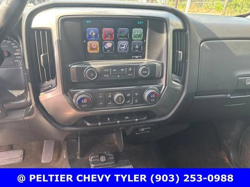 Used 2018 Chevrolet Silverado 1500 LT w/ Texas Edition RWD image 17
