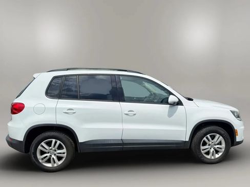 Used 2017 Volkswagen Tiguan S FWD image 5