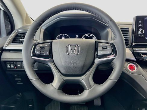 New 2026 Honda Odyssey EX-L image 18