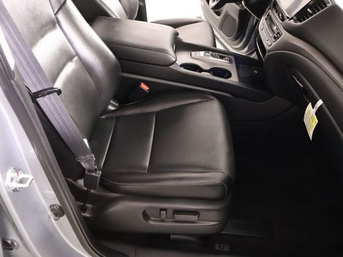 Used 2025 Honda Ridgeline RTL image 13