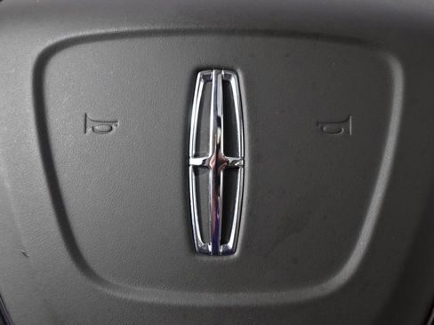 Used 2021 Lincoln Navigator Reserve AWD/4WD image 38