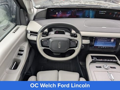 Certified 2025 Lincoln Navigator Reserve AWD/4WD image 19