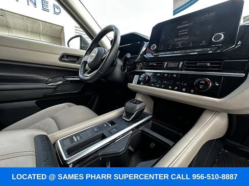 Used 2024 Nissan Pathfinder SV FWD image 29