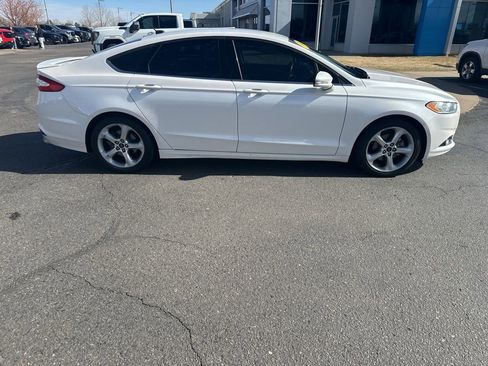 Used 2016 Ford Fusion SE w/ Equipment Group 201A image 34