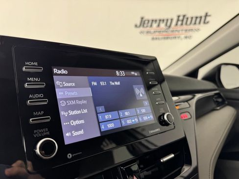 Used 2024 Toyota Camry SE FWD image 19