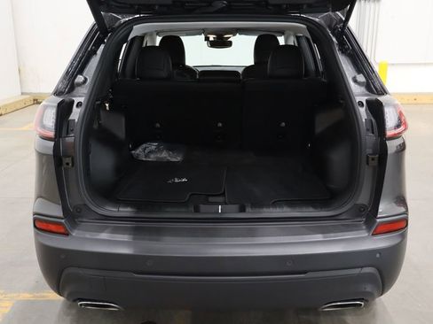 Used 2021 Jeep Cherokee Latitude Lux w/ Comfort/Convenience Group image 13