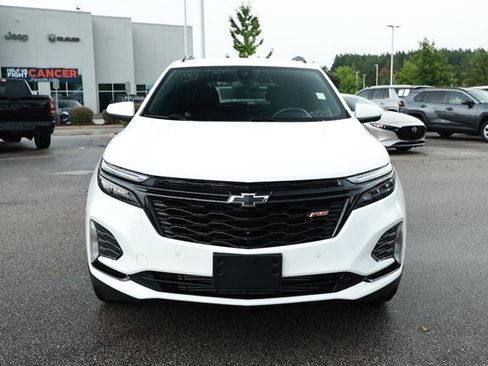 Used 2024 Chevrolet Equinox RS FWD image 2