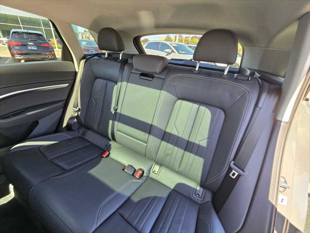 Used 2024 Audi Q8 e-tron Premium AWD/4WD image 17