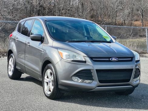 Used 2014 Ford Escape SE image 1
