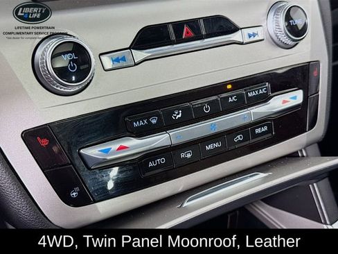 Used 2022 Ford Explorer XLT w/ Equipment Group 202A image 15