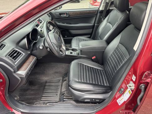 Used 2015 Subaru Outback 2.5i Limited AWD/4WD image 9