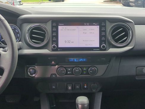 Used 2022 Toyota Tacoma TRD Sport RWD image 19