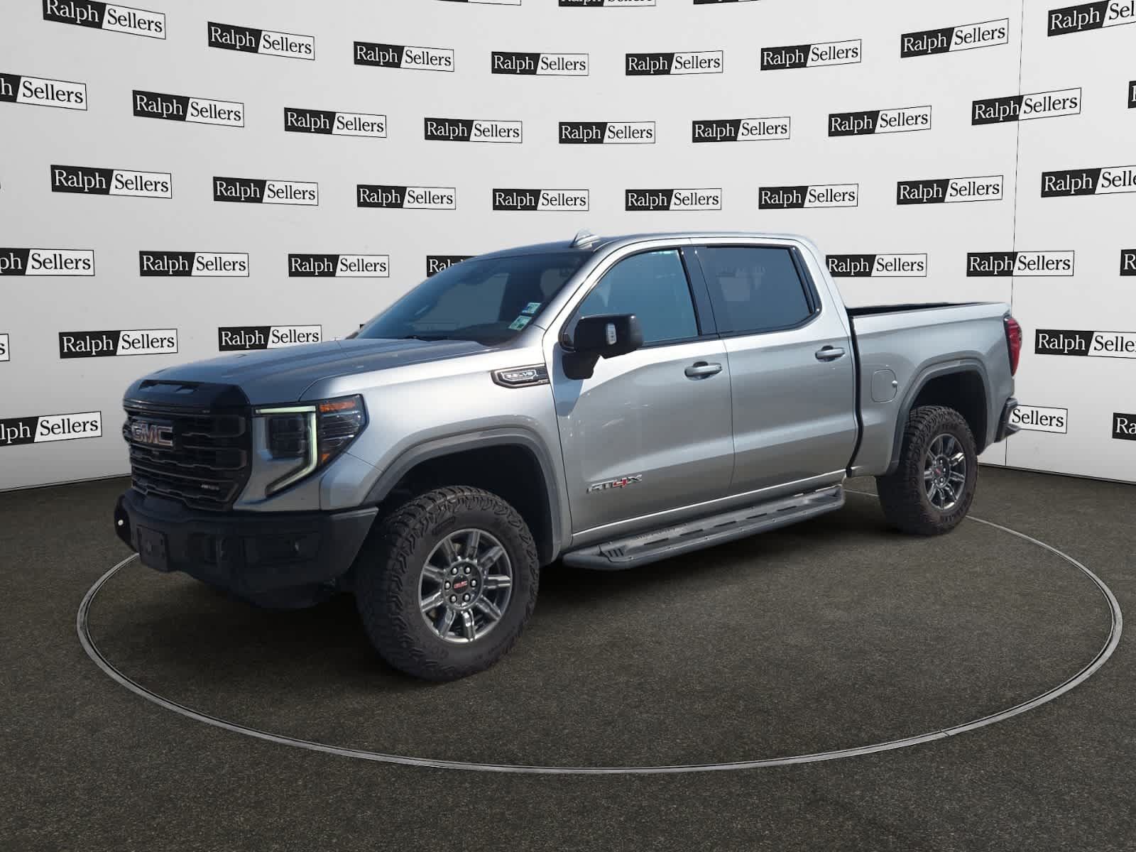 Used 2024 GMC Sierra 1500 AT4X AWD/4WD image 2