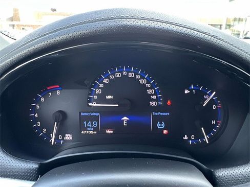 Used 2013 Cadillac XTS Luxury w/ Driver Awareness Package image 36