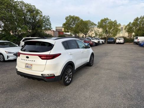 Used 2021 Kia Sportage S w/ S FWD Premium Package image 3