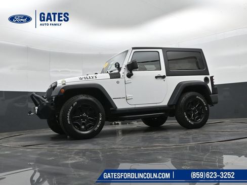 Used 2015 Jeep Wrangler Sport AWD/4WD image 32