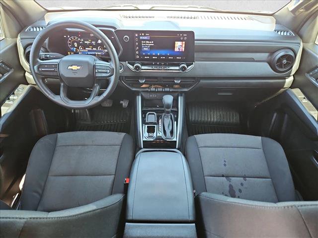 Used 2024 Chevrolet Colorado W/T w/ WT Convenience Package RWD image 18