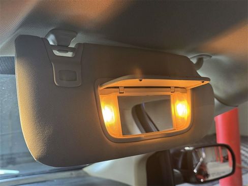 Used 2023 Ford Edge Titanium image 30