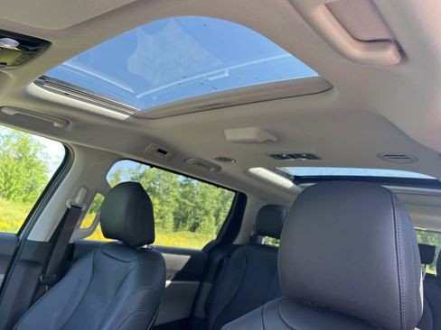 New 2026 Kia Carnival SX image 27