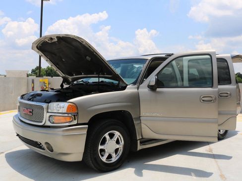 Used 2001 GMC Yukon XL Denali AWD/4WD image 67