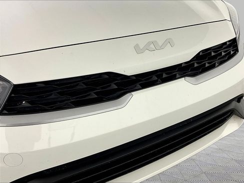 Certified 2024 Kia Forte LXS FWD image 31