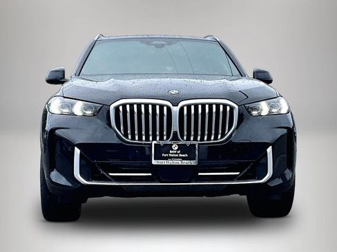 Used 2025 BMW X5 xDrive40i w/ Premium Package AWD/4WD image 3