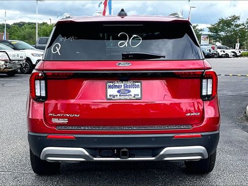 New 2026 Ford Explorer Platinum w/ LUX Leather Package AWD/4WD image 4