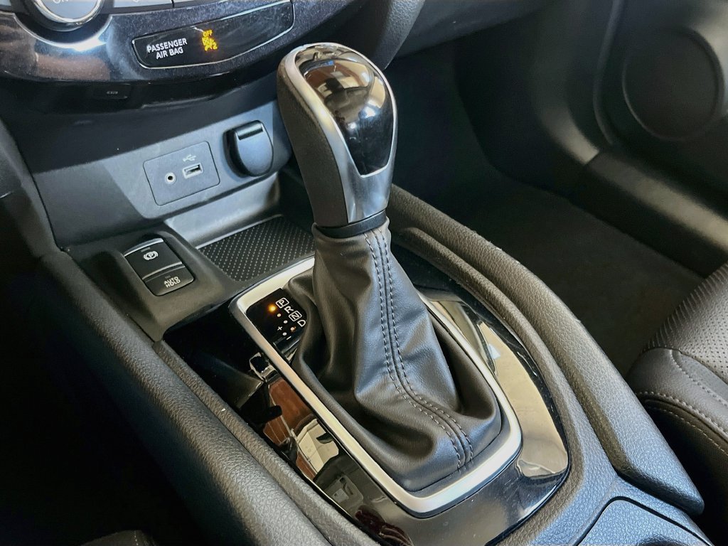 Used 2022 Nissan Rogue Sport SL AWD/4WD image 17