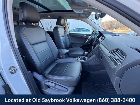 Used 2021 Volkswagen Tiguan SEL image 27