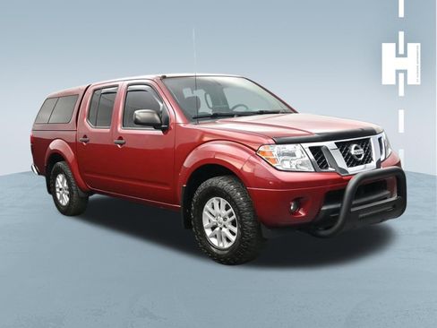 Used 2019 Nissan Frontier SV AWD/4WD image 2