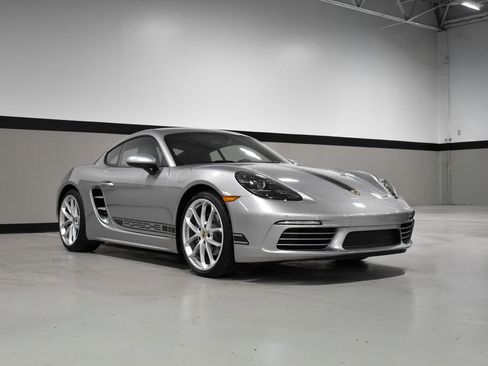Used 2025 Porsche 718 Cayman RWD image 7