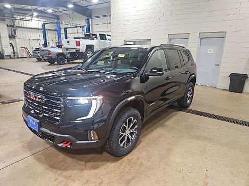 New 2026 GMC Acadia AT4 w/ Luxury Package AWD/4WD image 2