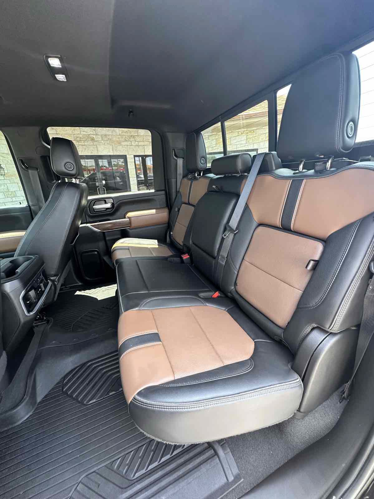 Used 2022 Chevrolet Silverado 2500 High Country w/ Safety Package II AWD/4WD image 10
