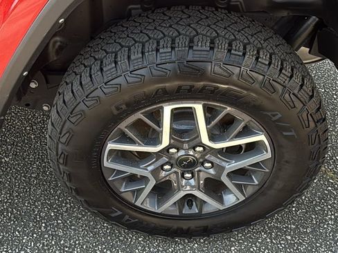 Used 2024 Jeep Wrangler Sahara w/ Technology Group image 9