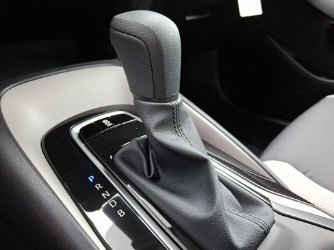 Used 2026 Toyota Corolla LE image 9