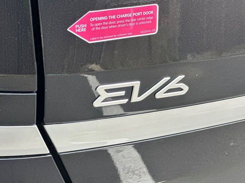 Used 2025 Kia EV6 Light RWD image 22