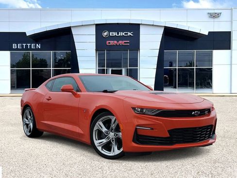 Used 2021 Chevrolet Camaro SS RWD image 1