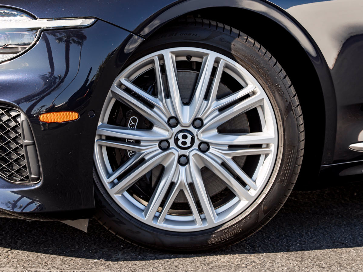 Used 2026 Bentley Continental GT AWD/4WD image 16