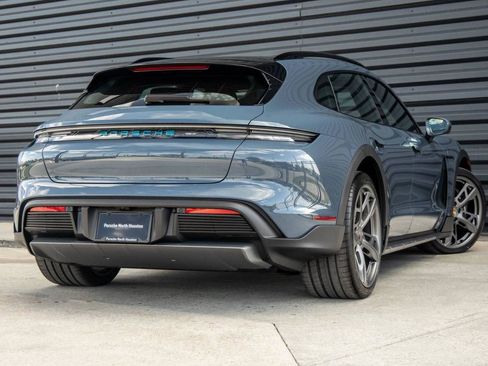 Used 2025 Porsche Taycan 4 Cross Turismo image 50