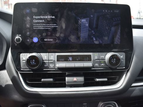 Used 2025 Toyota Grand Highlander FWD image 19