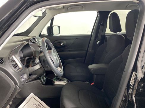 Used 2022 Jeep Renegade Latitude w/ Convenience Group AWD/4WD image 24