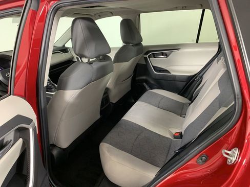 Used 2023 Toyota RAV4 XLE w/ Convenience Package FWD image 32
