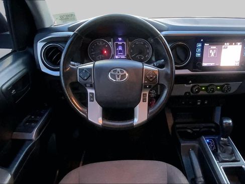 Used 2019 Toyota Tacoma SR5 RWD image 6