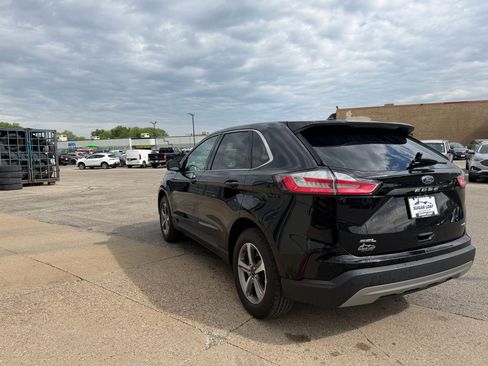Used 2024 Ford Edge SEL w/ Convenience Package AWD/4WD image 6