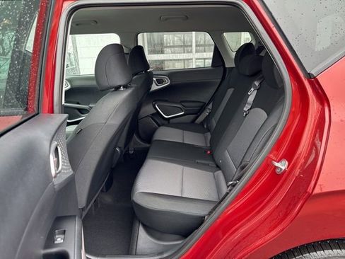 Used 2022 Kia Soul LX w/ Technology Package image 19