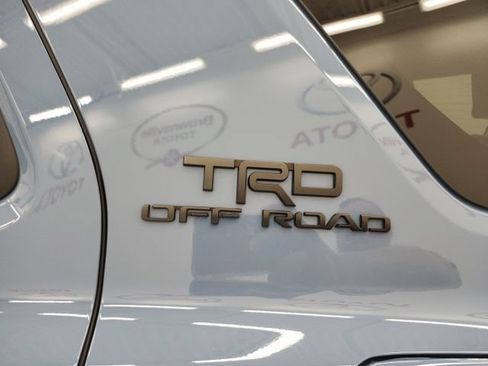 Used 2025 Toyota 4Runner SR5 RWD image 19